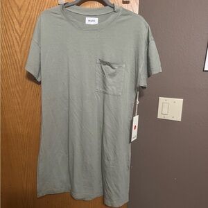 Mate the label NWT sleep tee dress green colored size extra small XS
